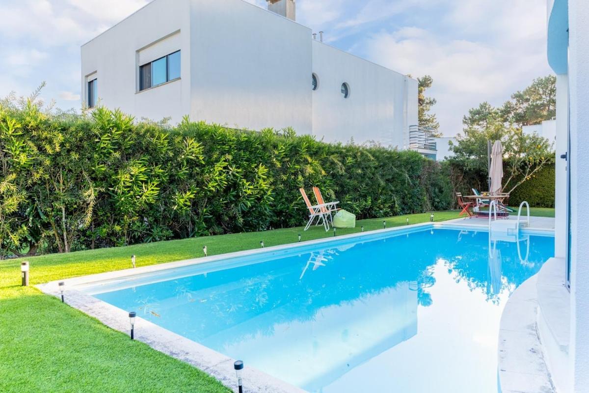 3 Bedroom Villa With Private Pool In Palmela Exterior photo